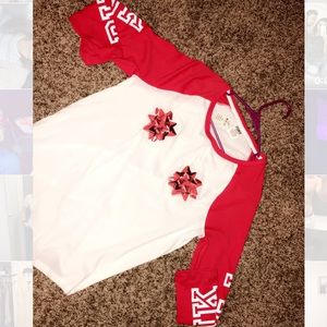 Half sleeve VS Christmas shirt